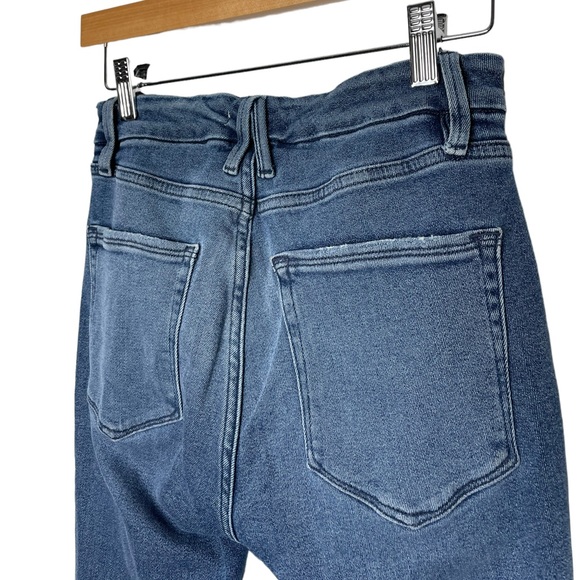 Good American | Good Legs Frayed Hem in Blue 430 26/2 - Picture 9 of 9